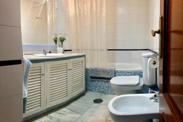 Gatu Premium Isabel Terraza,parking,1ºlinea Playa,wifi,vista Al Mar , Preferente Mayores De 25 Anos Y Familias * Cádis