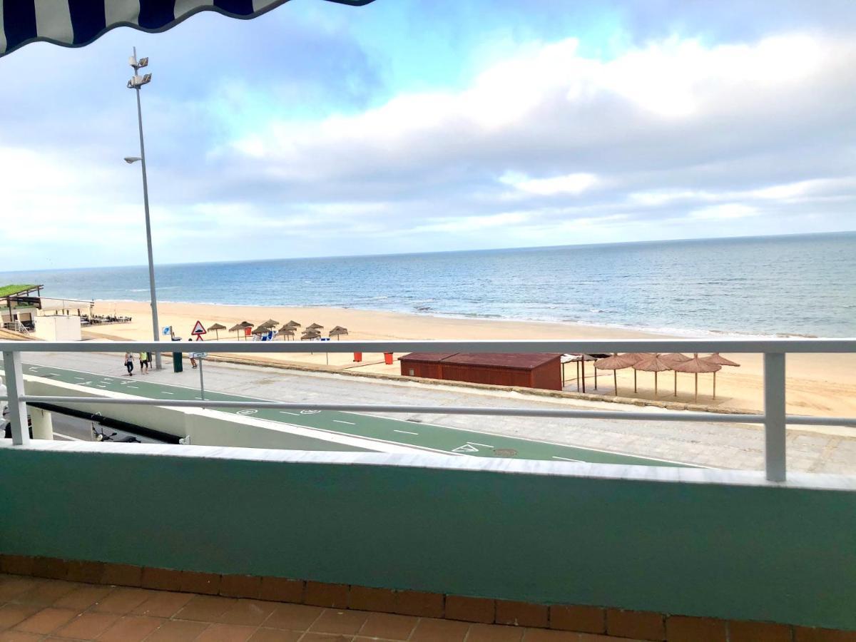 Gatu Premium Isabel Terraza,parking,1ºlinea Playa,wifi,vista Al Mar , Preferente Mayores De 25 Anos Y Familias Cádis